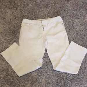 Vera Wang rolled cuff White Capri
